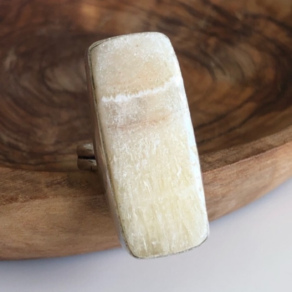 Laguna Lace Calcite Silver Ring